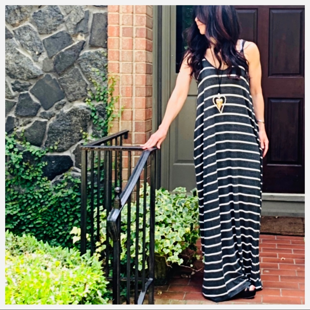 ✨LAST ONE ✨Cami striped side pocket maxi dress - Picture 6 of 8
